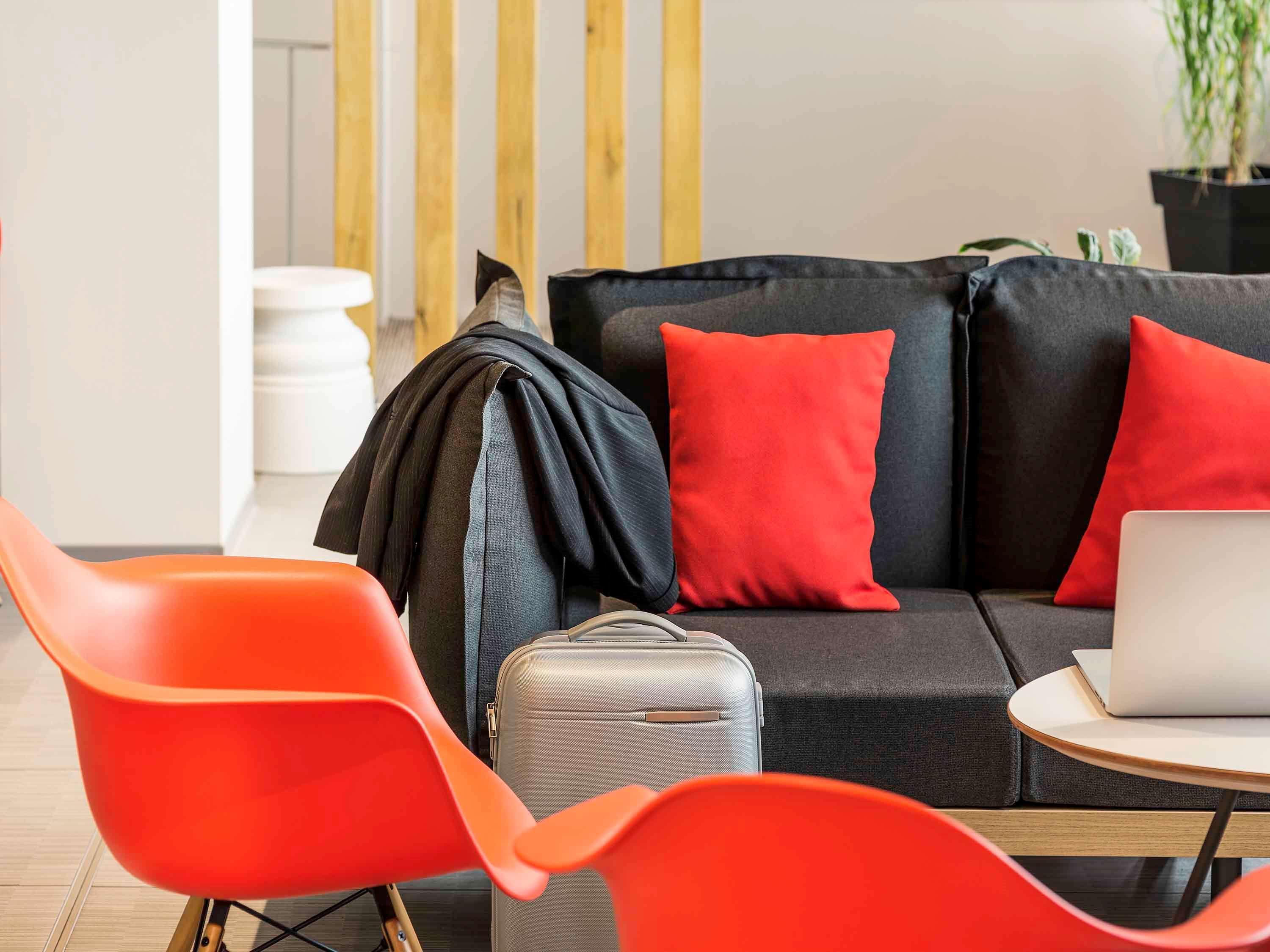 Ibis Sisteron Exterior foto