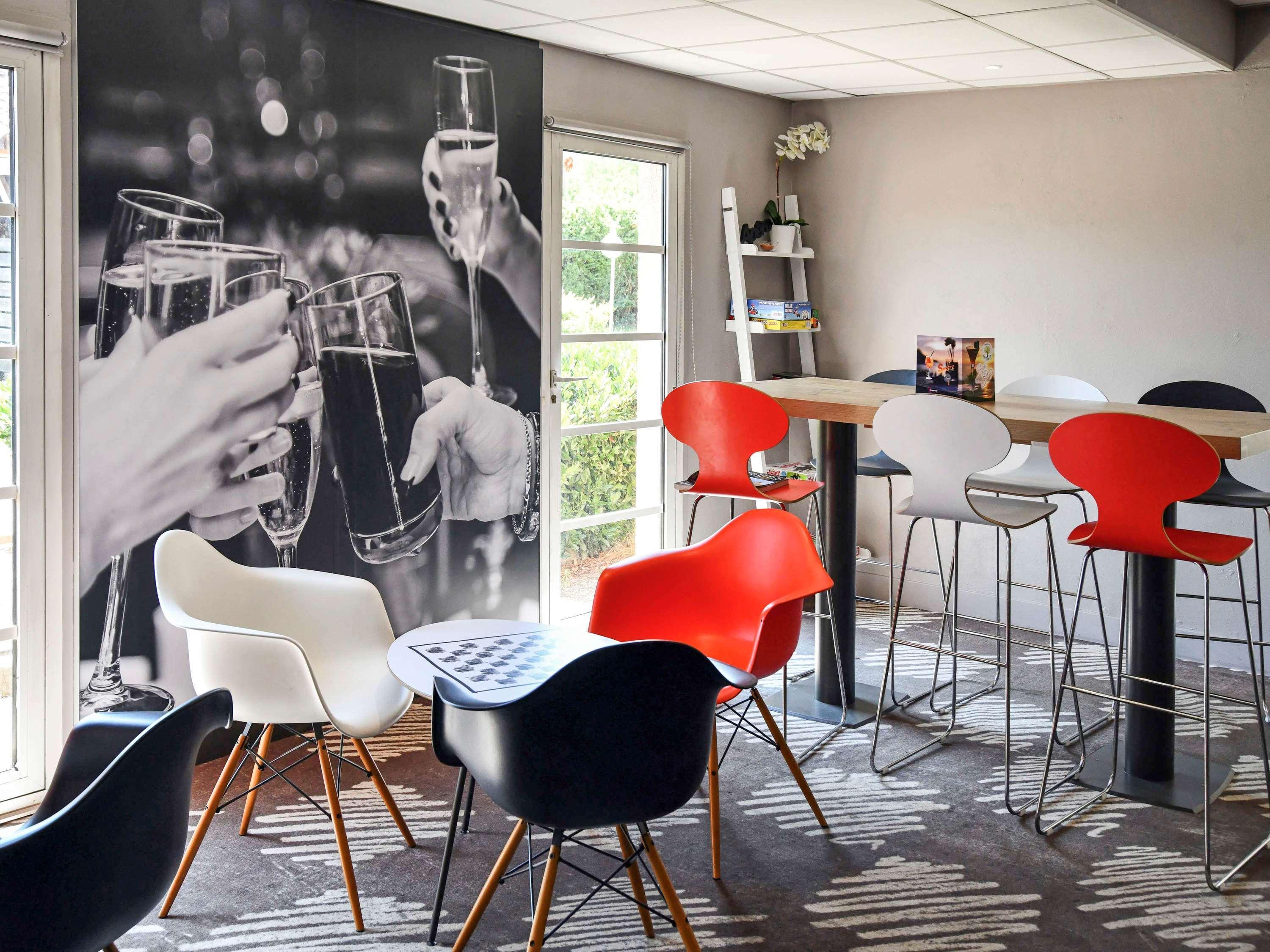 Ibis Sisteron Exterior foto