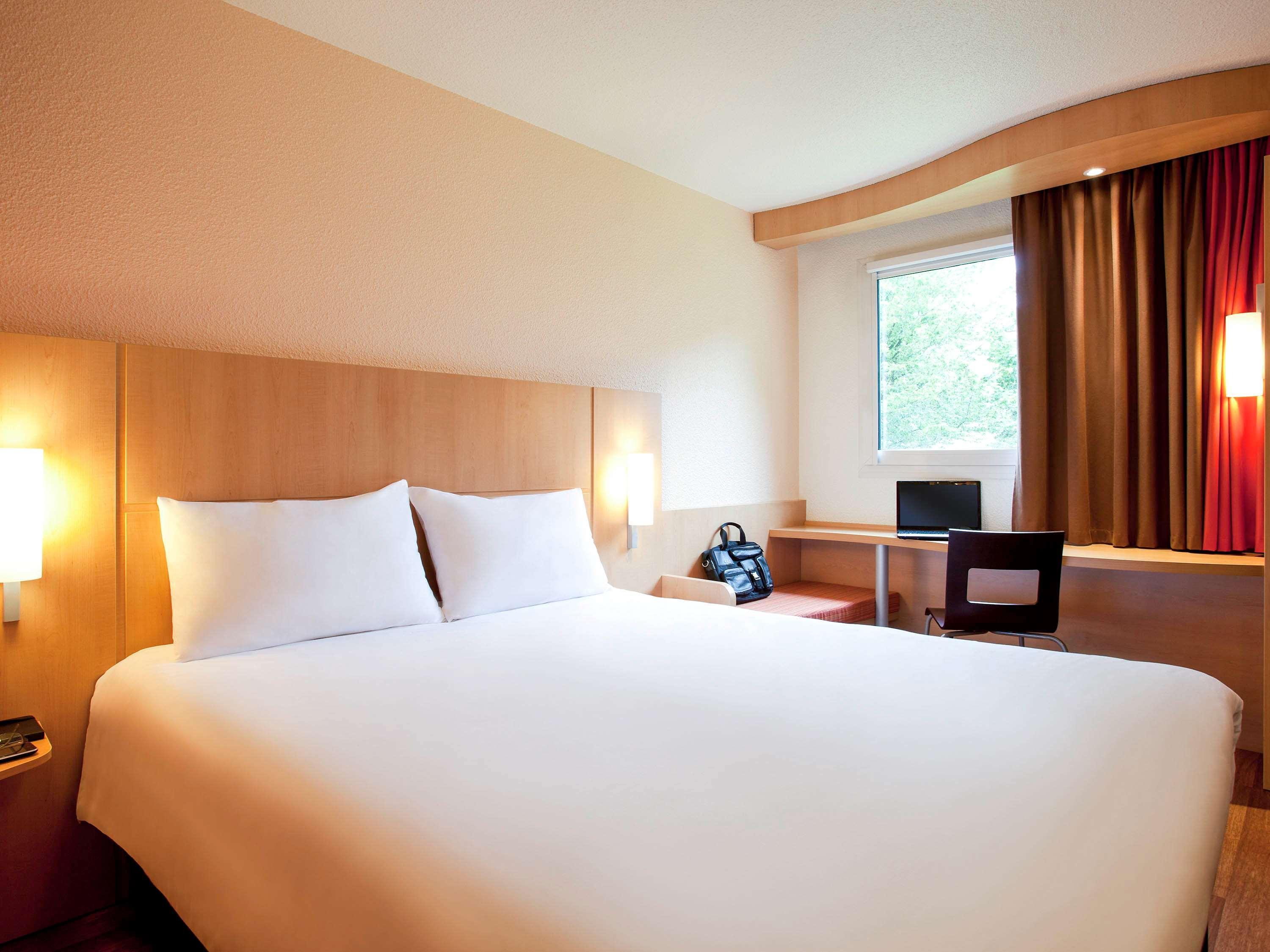 Ibis Sisteron Exterior foto