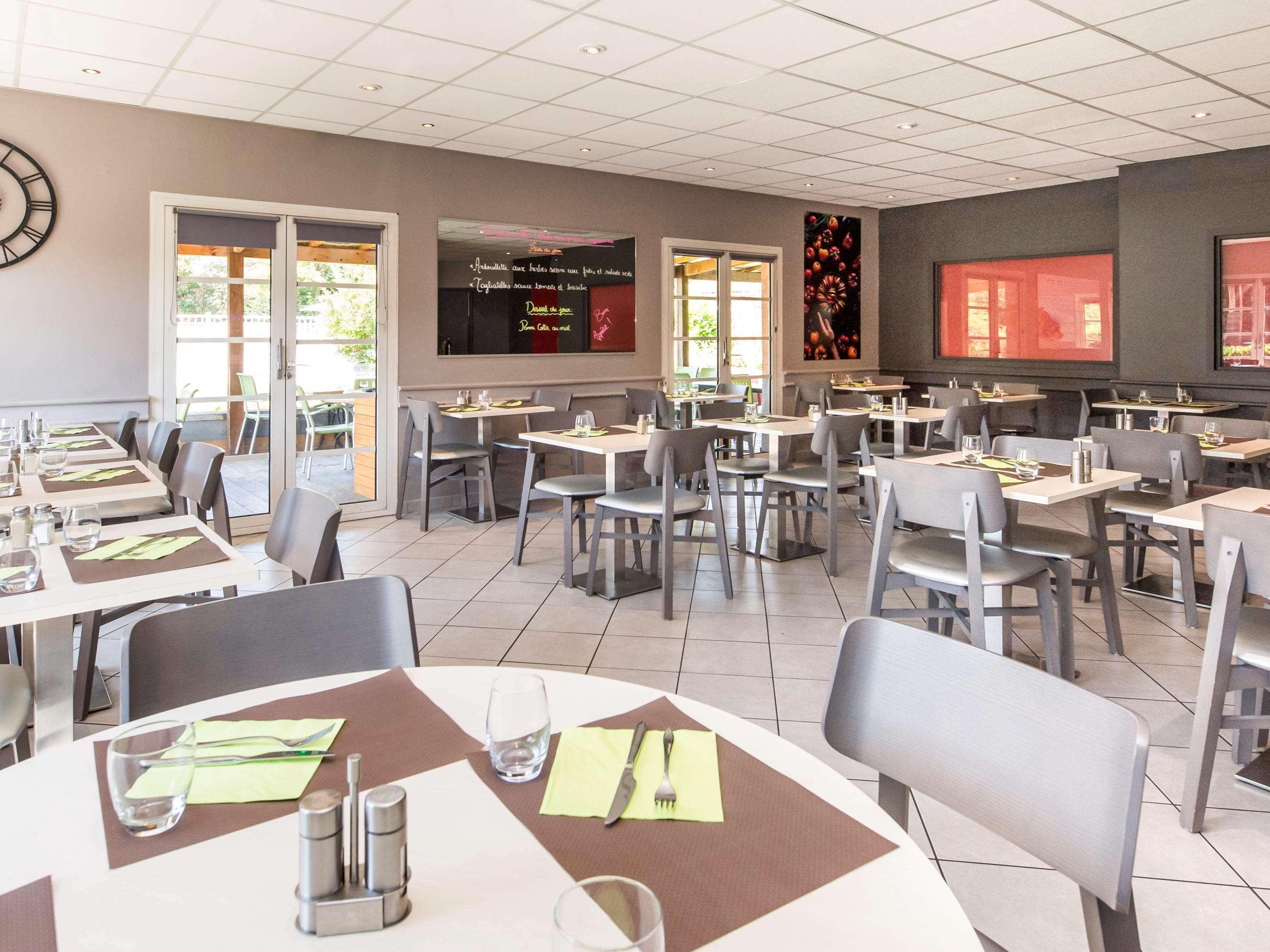 Ibis Sisteron Exterior foto